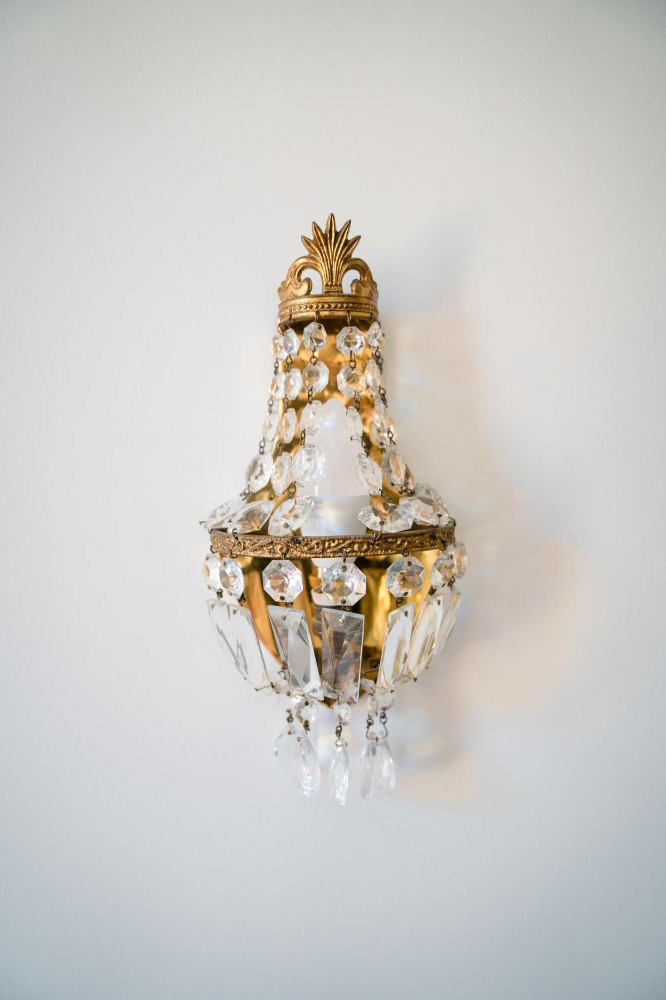 The Chandelier Genoa Exterior photo